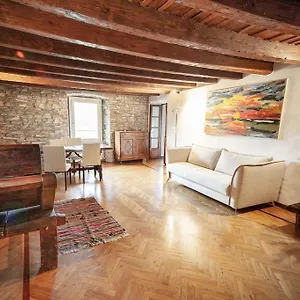 https://namast-appartamento-citt-alta-con-vista-colli.italymilanhotels.net