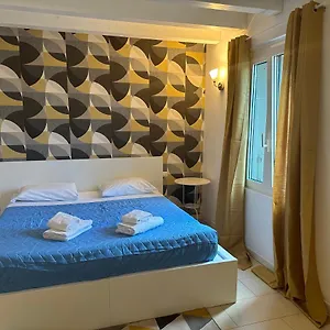 https://feel-accademia-carrara-apartment.italymilanhotels.net